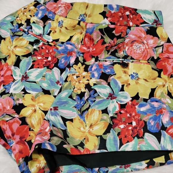 C/MEO Collective Black/Multi Floral High Waist Thinking Of Short Size M, NWT - Picture 6 of 14